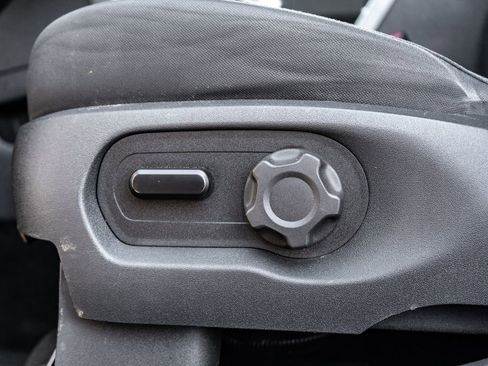 Used 2017 Ford Flex SE image 19