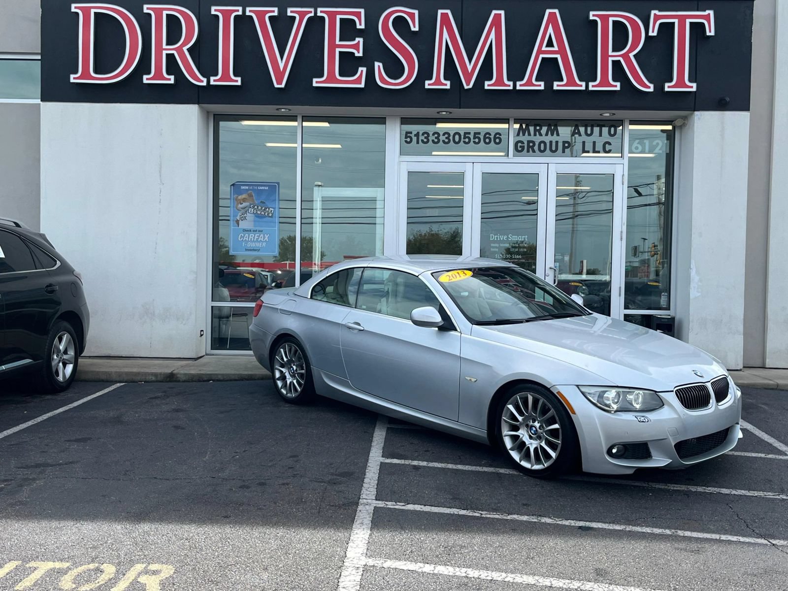 Used 2013 BMW 328i Convertible w/ M Sport Pkg RWD image 3