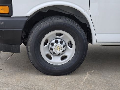 New 2025 Chevrolet Express 2500 w/ Driver Convenience Package image 8
