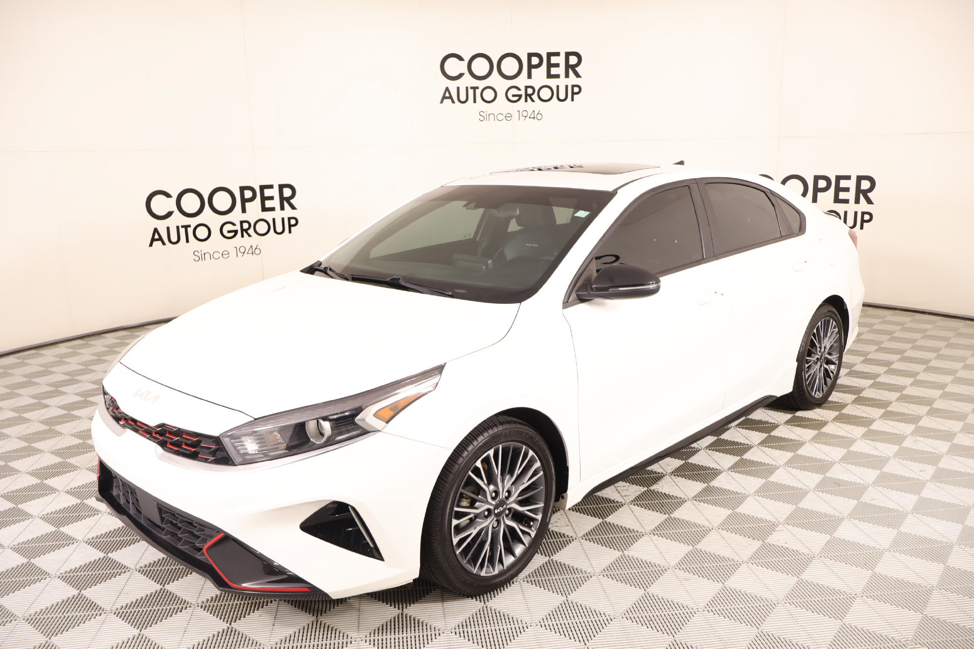 Used 2023 Kia Forte GT-Line w/ GT-Line Premium Package FWD image 10
