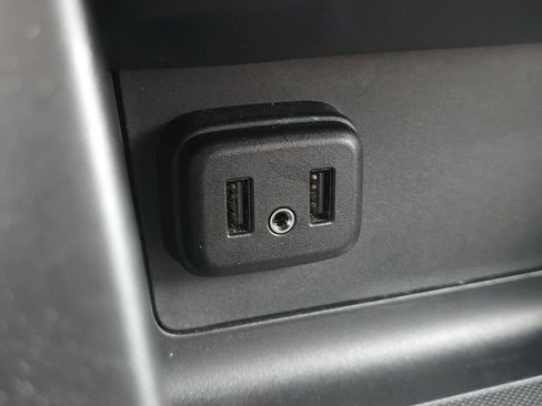 Used 2020 GMC Canyon All Terrain w/ Trailering Package image 8