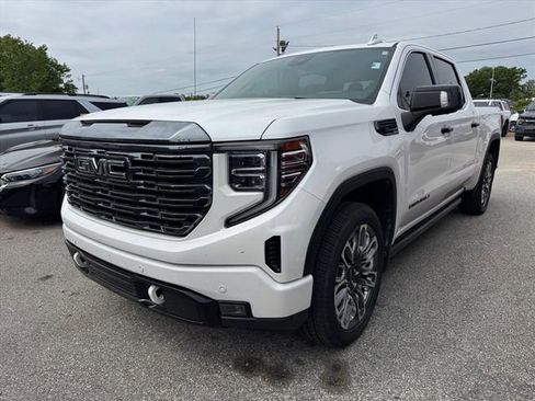 Used 2024 GMC Sierra 1500 Denali Ultimate AWD/4WD image 10