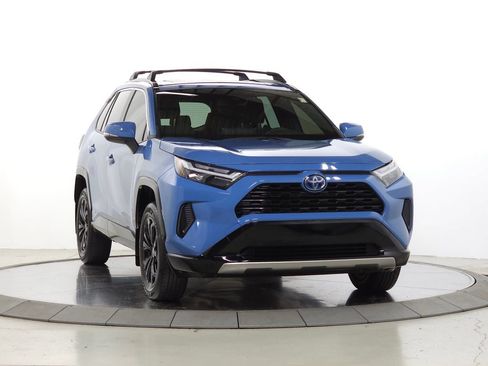 Used 2023 Toyota RAV4 SE w/ Convenience Package AWD/4WD image 1