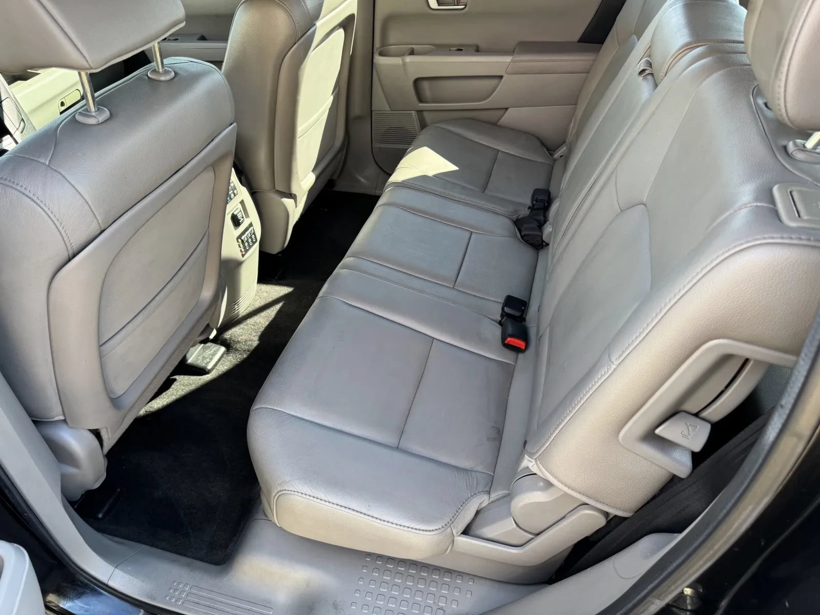 Used 2012 Honda Pilot EX-L image 29