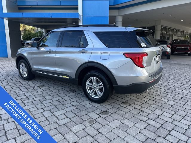 Used 2023 Ford Explorer XLT w/ Equipment Group 202A AWD/4WD image 33
