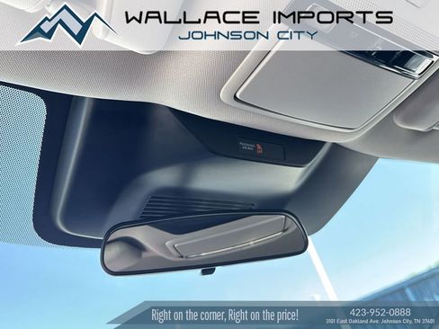 Used 2025 Nissan Murano SV AWD/4WD image 15