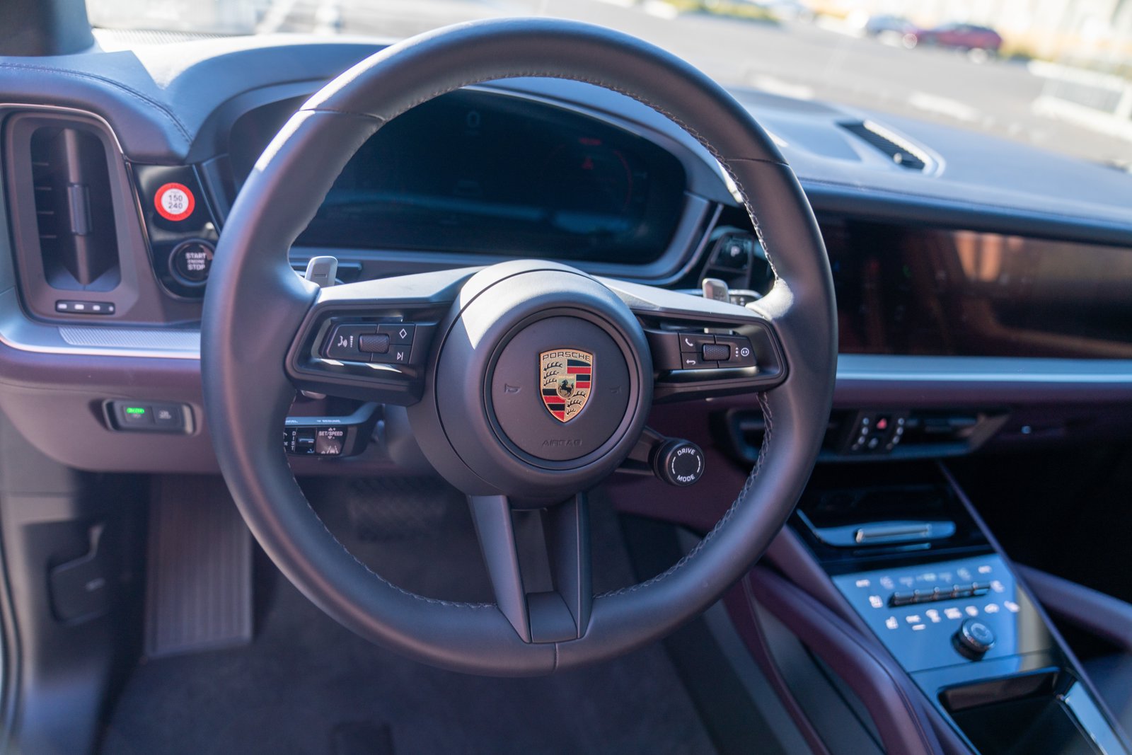 Certified 2024 Porsche Cayenne AWD/4WD image 13