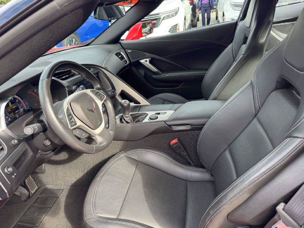 Used 2015 Chevrolet Corvette Stingray Coupe RWD image 16