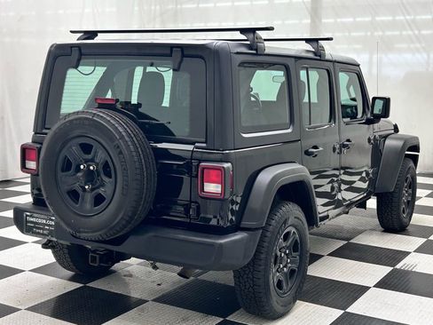 Used 2022 Jeep Wrangler Unlimited Sport image 7