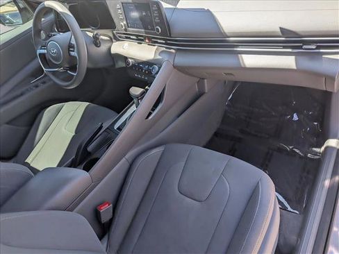 Used 2021 Hyundai Elantra SEL w/ Cargo Package FWD image 20