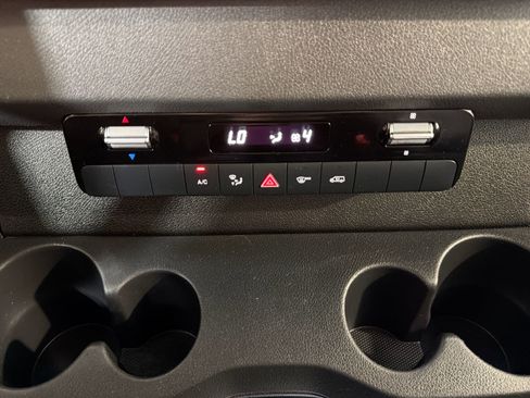 Used 2020 Mercedes-Benz Sprinter 144 Cargo image 20