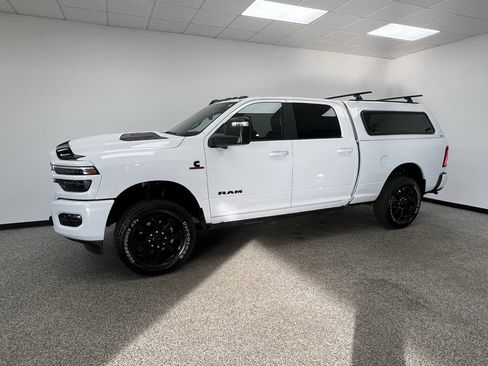 Used 2025 RAM 2500 Laramie image 20