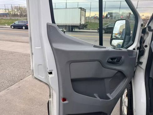 Used 2018 Ford Transit 350 XLT image 16