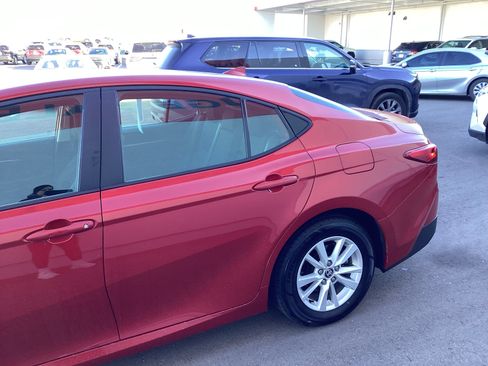 Certified 2025 Toyota Camry LE image 3