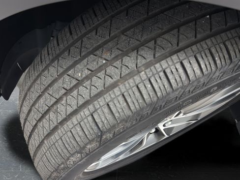 Used 2023 Lincoln Nautilus Reserve AWD/4WD image 38