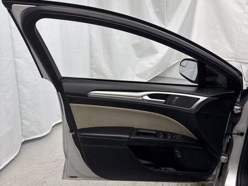 Used 2018 Ford Fusion S image 12