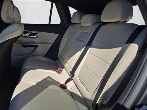 Used 2026 Mercedes-Benz GLC 300 image 15