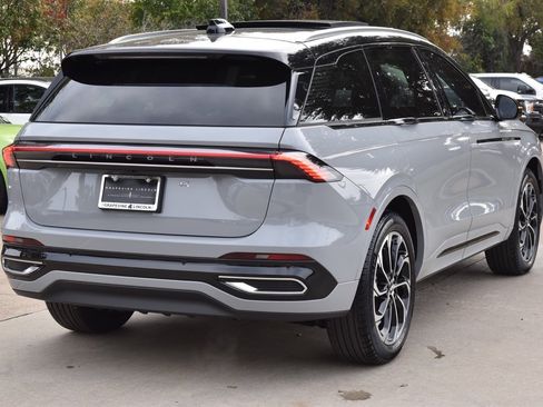 New 2026 Lincoln Nautilus Reserve image 7