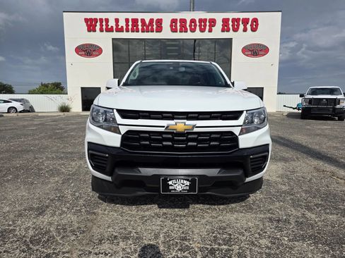 Used 2022 Chevrolet Colorado LT w/ Fleet Safety Package RWD image 2