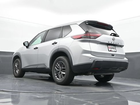 Used 2024 Nissan Rogue S FWD image 48