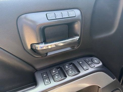 Used 2015 Chevrolet Silverado 1500 LTZ Z71 w/ LTZ Plus Package AWD/4WD image 19