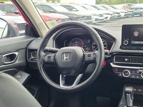 Certified 2022 Honda Civic EX-L image 3