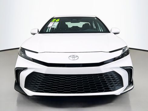 Used 2026 Toyota Camry SE w/ Multimedia Upgrade Package FWD image 11