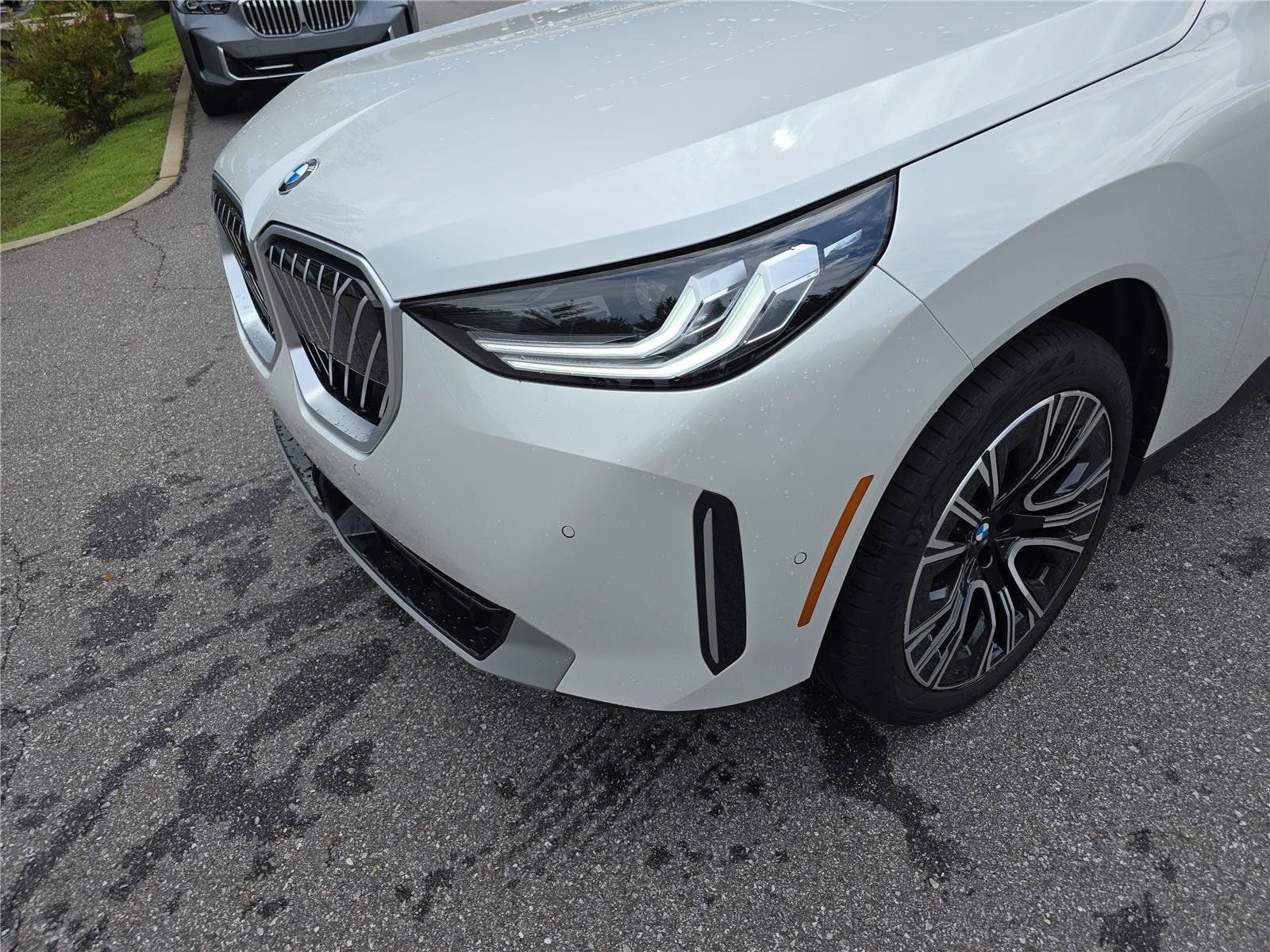 Used 2026 BMW X3 xDrive30i w/ Premium Package AWD/4WD image 9