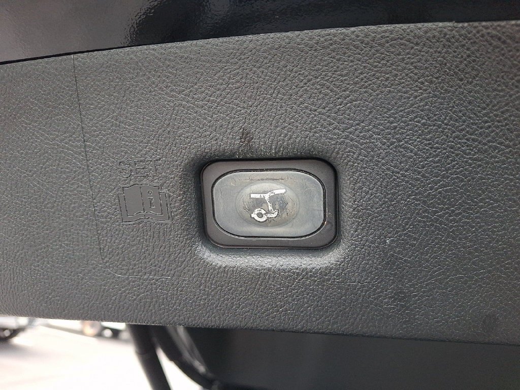 Certified 2022 Lincoln Nautilus Reserve AWD/4WD image 28