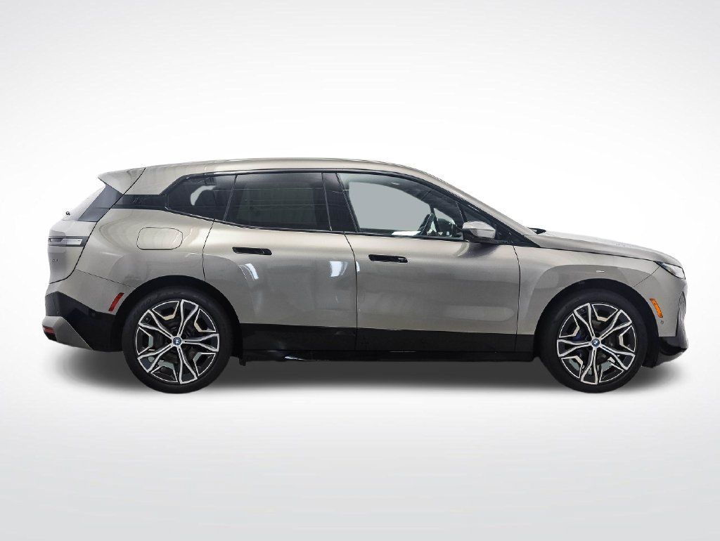 Certified 2024 BMW iX xDrive50 w/ Sport Package AWD/4WD image 6