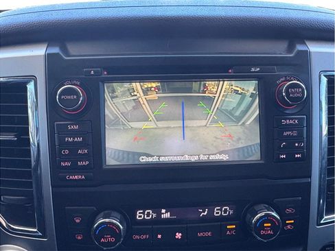 Used 2017 Nissan Titan SV AWD/4WD image 16
