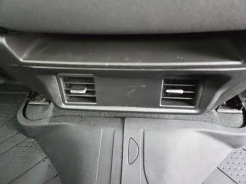 Used 2021 Chevrolet Silverado 1500 Custom image 10