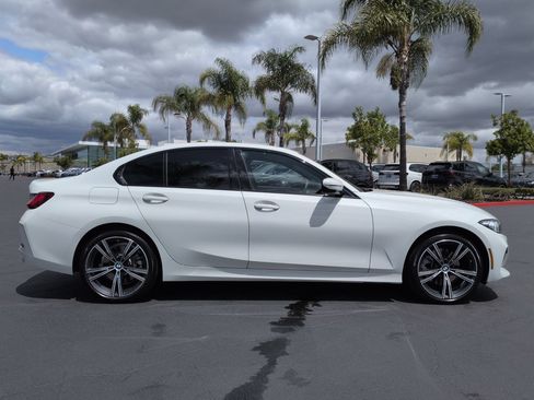 Used 2023 BMW 330i Sedan w/ Convenience Package RWD image 10