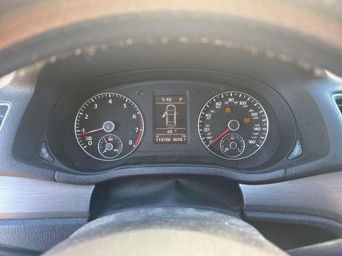 Used 2014 Volkswagen Passat 2.5 SE image 21