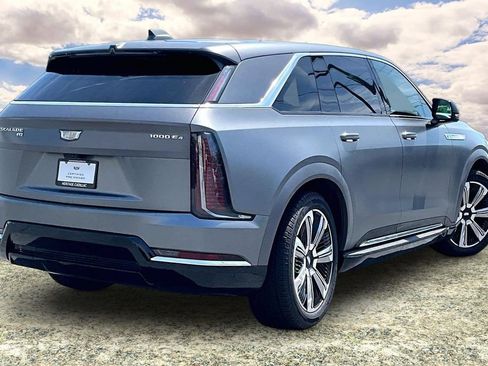 Certified 2026 Cadillac Escalade IQ Luxury 1 AWD/4WD image 5