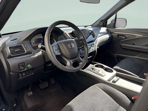 Certified 2022 Honda Pilot Sport image 13