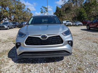 Certified 2024 Toyota Highlander XLE video 2