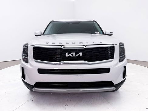 Used 2022 Kia Telluride LX FWD image 15