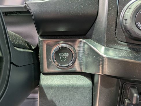 Used 2023 Ford F250 Lariat w/ Lariat Ultimate Package AWD/4WD image 30