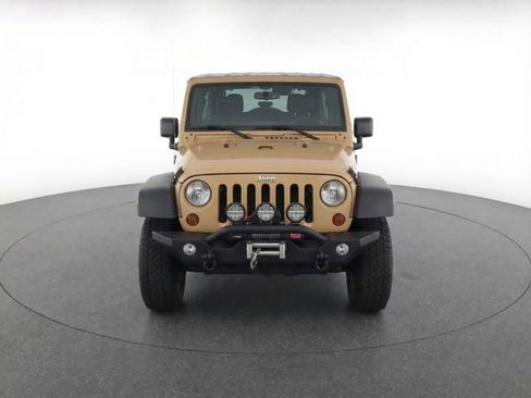 Used 2013 Jeep Wrangler Unlimited Rubicon w/ Max Tow Pkg image 5