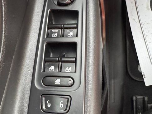 Used 2016 Jeep Renegade Limited w/ Trailer Tow Group AWD/4WD image 23