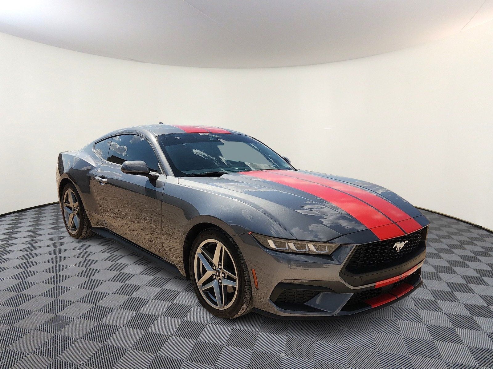 Used 2024 Ford Mustang Coupe RWD image 6