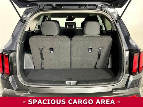 Used 2023 Kia Sorento LX FWD image 36