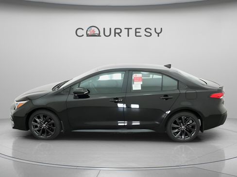 New 2026 Toyota Corolla SE FWD image 6