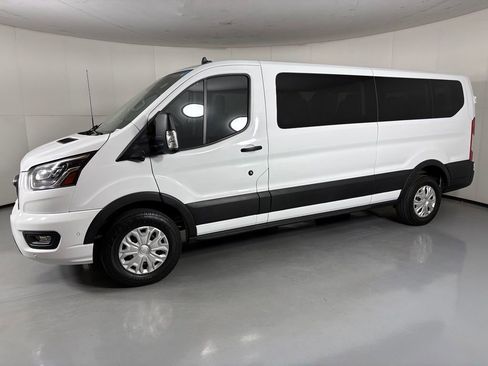 Used 2023 Ford Transit 350 XLT RWD image 6