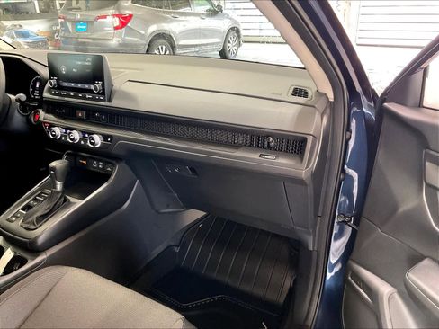 Certified 2025 Honda CR-V EX image 13