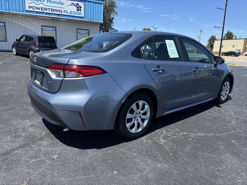 Used 2024 Toyota Corolla LE FWD image 9