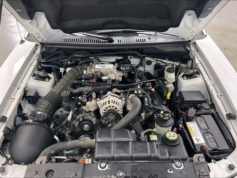 Used 2004 Ford Mustang GT RWD image 27