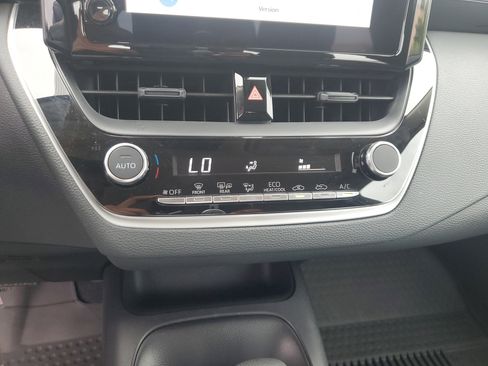 Used 2026 Toyota Corolla LE FWD image 20