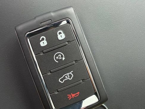 New 2026 Jeep Grand Cherokee Summit w/ Obsidian Package AWD/4WD image 25